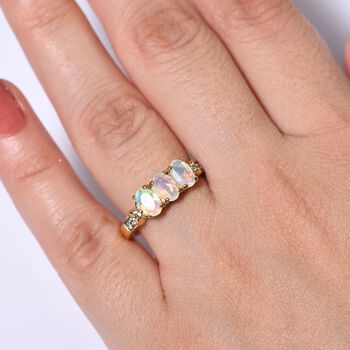 D&rsquo;Joy nat&uuml;rlicher, &auml;thiopischer Welo Opal und Zirkon Ring - 1 ct.