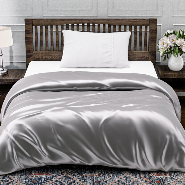 Serenity Night - Steppdecke aus 100% Maulbeerseide, 350gsm, Grau