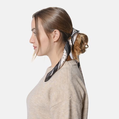 LA MAREY - 100% natürlicher Maulbeerseiden Foulard, Tupfen Muster, Beige und Schwarz image number 1