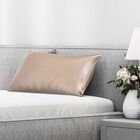 Serenity Night - Premium Collection - 1 Kissen mit 1 Kissenbezug aus 100% Maulbeerseide, mit Paspelierung, Perlmuttknöpfen und Federfüllung, 40 x 80 cm, Beige