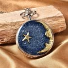Strada - Taschenuhr im Mond und Stern Design, Japanisches Uhrwerk, silberfarben image number 1