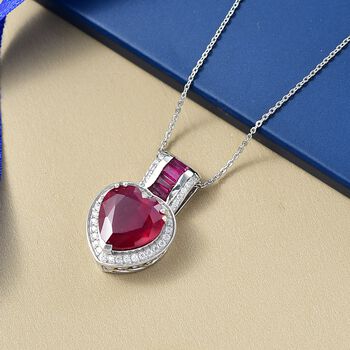 D'Joy AA Afrikanischer Rubin und Moissanit Anh&auml;nger mit 50cm Kette - 10,06 ct.