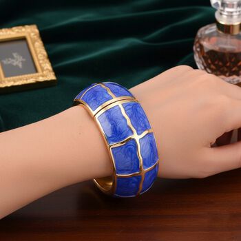 Emaille-Armreif mit Karomuster, ca. 18,5 cm, blau emailliert