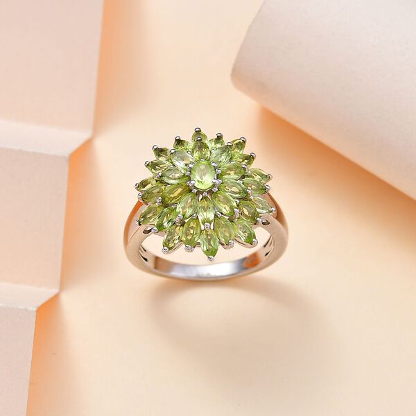 Peridot Ring - 3,19 ct. image number 2