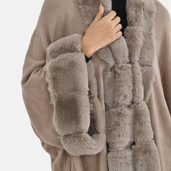 LA MAREY - Stilvoller langer Mantel mit Kunstfell image number 6