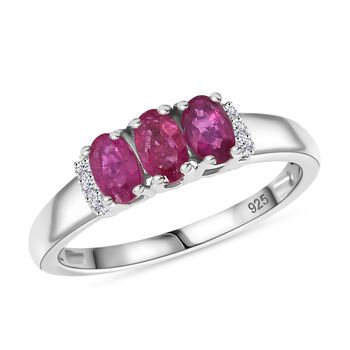 D&rsquo;Joy Afrikanischer Rubin und Zirkon Ring - 1 ct.