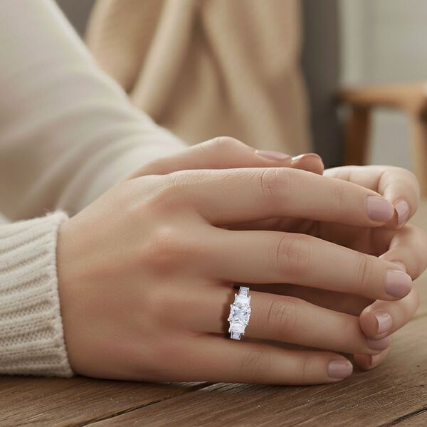 LUSTRO STELLA wei&szlig;er Zirkonia Ring im Half-Eternity-Design image number 2