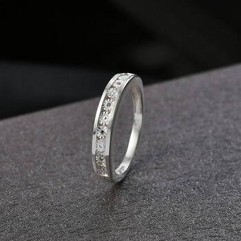 Ring mit Champagner Diamantakzenten