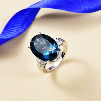 D'Joy London Blautopas und Moissanit Ring - 14 ct.