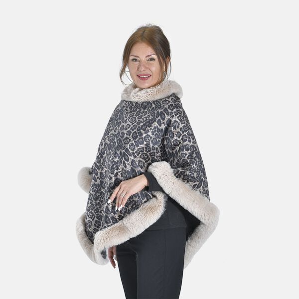 Warm und weich: Kunstpelz-Poncho mit Leopardenmuster, 70x92 cm, beige image number 3