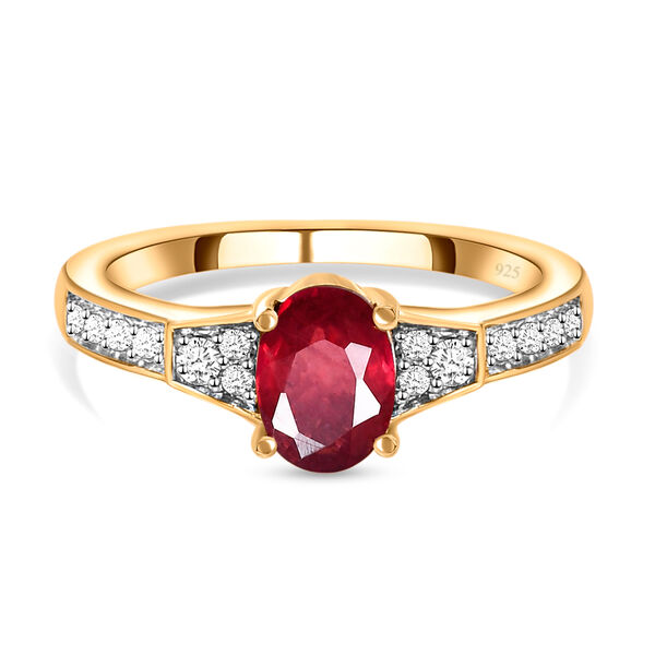 Afrikanischer Rubin und wei&szlig;er Zirkon-Ring, 925 Silber vergoldet  ca. 1,27 ct