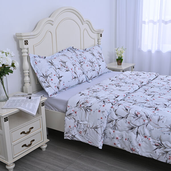SERENITY NIGHT: 3er-Set - Bettdecke, 2 Kissenbez&uuml;ge, Blumenmuster, Rot-Gr&uuml;n-Wei&szlig;&nbsp; image number 3