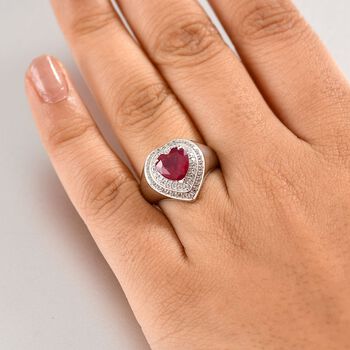 Afrikanischer Rubin  und Zirkon Ring - 3,24 ct.