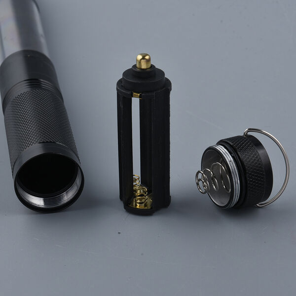 Multifunktionale LED Taschenlampe, 3xAAA Batterie (nicht inkl.), Schwarz image number 5