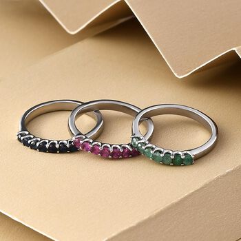 3er Set - Kanchanaburi blauer Saphir, Socoto Smaragd und afrikanischer Rubin-Half-Eternity-Ring in Silberton, 1,02 ct
