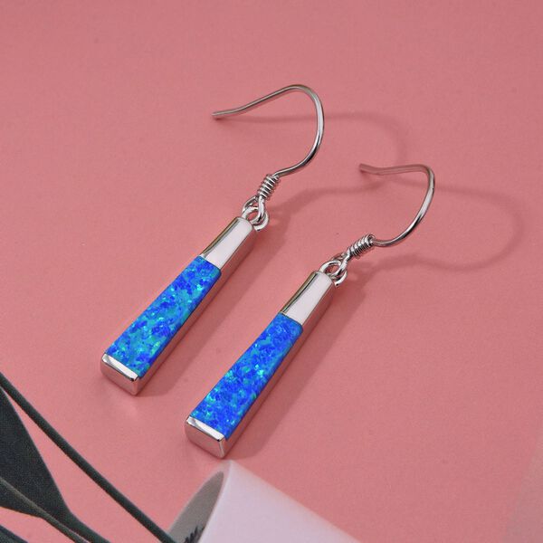 Simulierte blaue Opal-Ohrringe image number 1