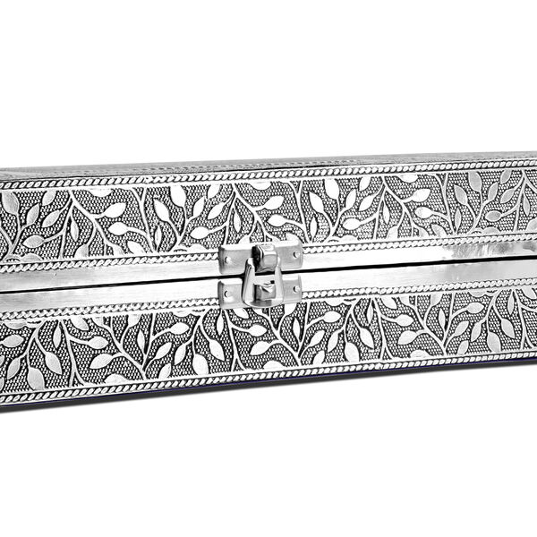 Handgefertigte, oxidierte Schmuckschatulle mit Lebensbaum-Prägung, 38x20x7,6 cm, Silber image number 6