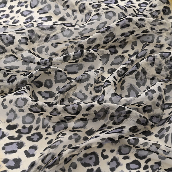 LA MAREY Signature Set mit Seidenschal und Seidentropfen-Ohrringen, 100% Maulbeerseide, 65 x 170 cm, Orange image number 8