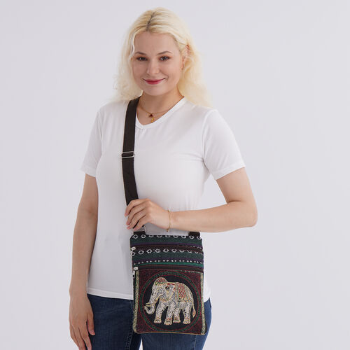 Crossbody-Tasche mit Elefantenmotiv, Polyester, 3 Reißverschlussfächer, verstellbarer Schultergurt (ca. 120 cm), 21x28 cm, Mehrfarbig image number 1