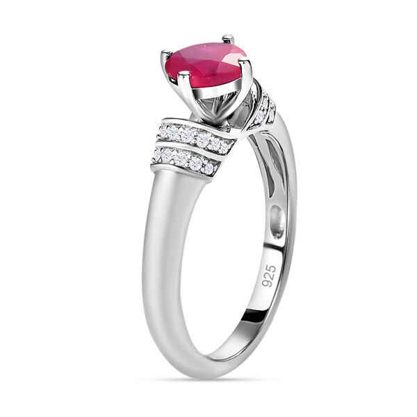 Afrikanischer Rubin und weißer Zirkon-Ring - 1,53 ct. image number 5