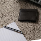 2er-Set, Kreditkartenetui aus echtem Leder mit RFID Schutz und Kugelschreiber, Braun image number 1