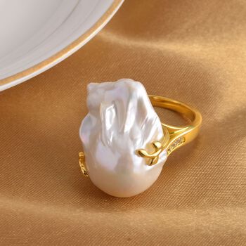 Baroque Perle und wei&szlig;er Zirkon-Ring - 0,12 ct.