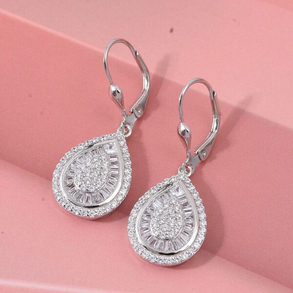 Lustro Stella Weißer Zirkonia Ohrringe 925 Silber rhodiniert image number 7