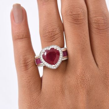 D'Joy AA Afrikanischer Rubin und Moissanit Ring - 10,80 ct.