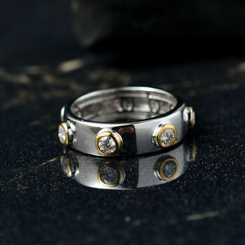 D&rsquo;Joy Moissanit zweifarbiger Bandring - 0,70 ct.