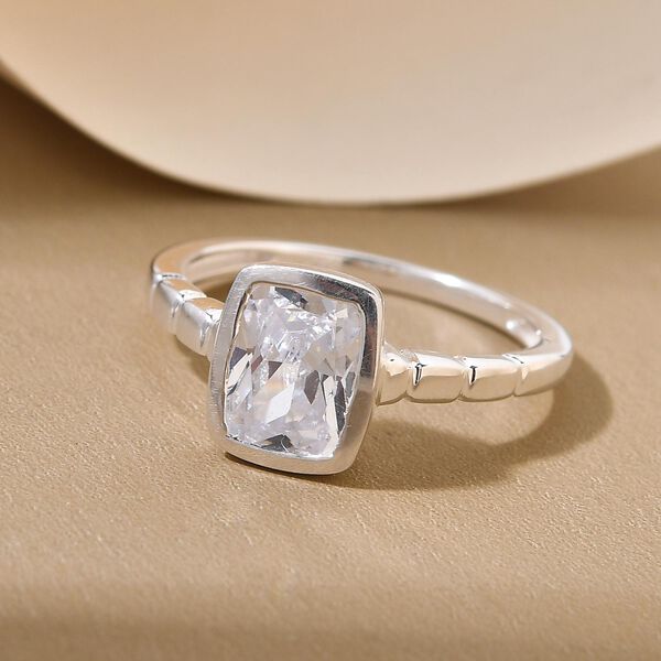 Wei&szlig;er Zirkonia-Solit&auml;r-Ring in Silber, 2,22 ct. image number 2