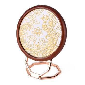 " Golden Lottery Painting frame table disply  Product size: 18.5 * 16 * 5CM Packaging: 1 piece/white box Function: Photo frame, colored sand, water-based eco-friendly adhesive, plastic cup, oil painting scraper"