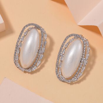 Edle Perlen-Ohrringe mit wei&szlig;en Kristallakzenten, Silberfarben