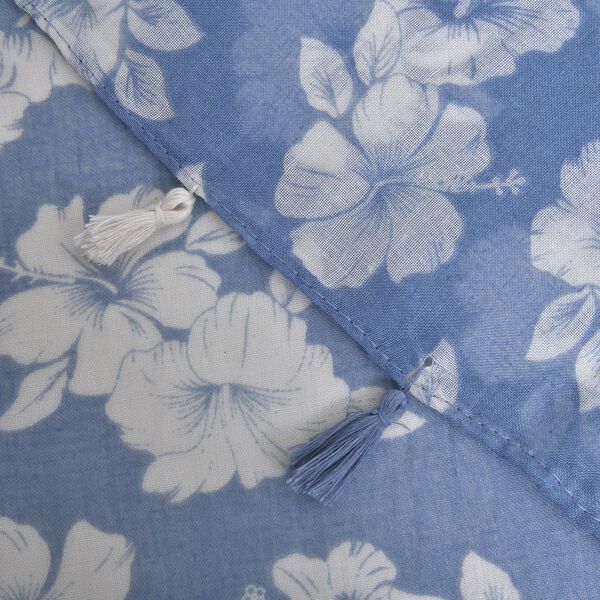 Weicher, leichter Schal mit Quasten, Blau image number 5