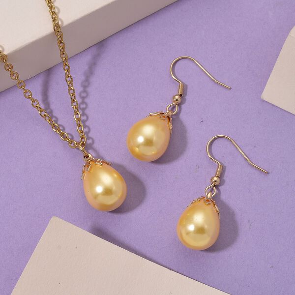 3er Set - Goldene Muschelkernperle Anhänger mit Kette und Ohrringe, Messing und Edelstahl image number 2