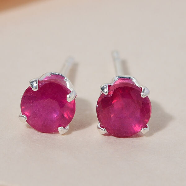 Afrikanische Rubin-Ohrstecker, 925 Silber ca. 1,60 ct image number 2