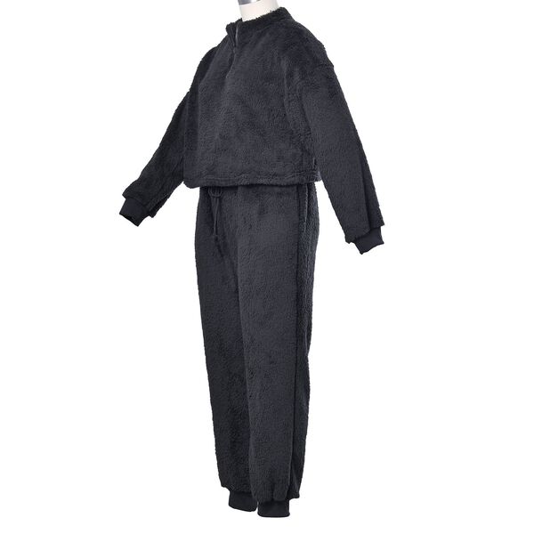 One Fit Loungewear - Superweicher Anti-Allergie Mikroflannell, M bis XL, Schwarz image number 2