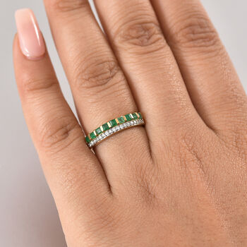 Smaragd und Moissanit Half Eternity Ring - 0,61 ct.
