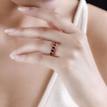 Afrikanischer Rubin und Zirkon-Ring - 1,83 ct.