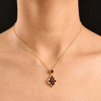 EverTrue Mosambik Granat und Zirkon Anhanger mit 50cm Kette - 3 ct.