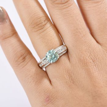 D'Joy blauer und wei&szlig;er Moissanit Ring - 2,29 ct.