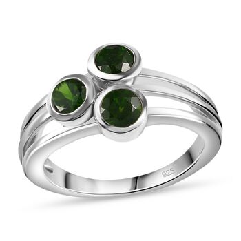 Nat&uuml;rlicher Chromdiopsid Ring, ca. 0,90 ct.