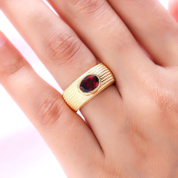 Roter Granat-Solit&auml;r-Ring in Goldton, 1,49 ct. image number 3