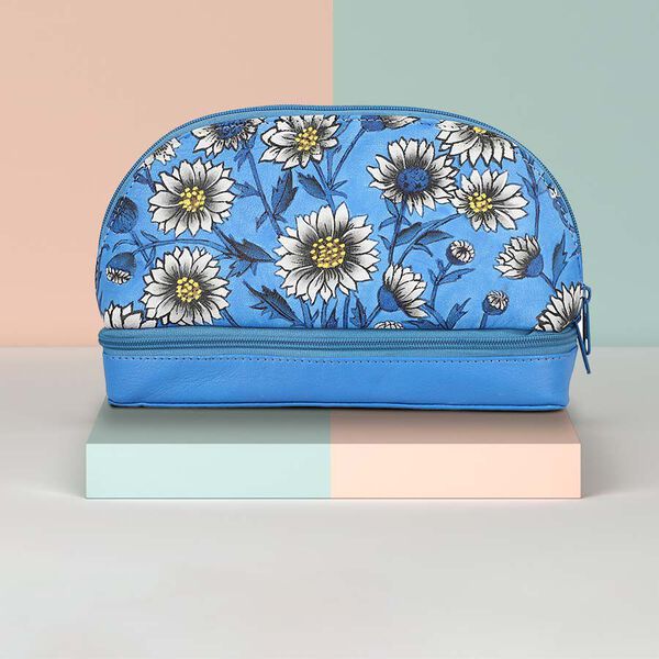 SUKRITI - 100% Leder: handbemalter Beauty Organizer, Blau image number 2