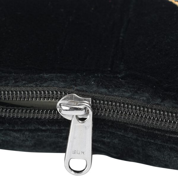 Handgefertigte Gl&uuml;ckskekstasche aus Samtbrokat mit Perlen, schwarz image number 7