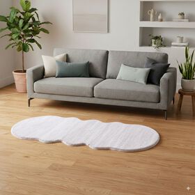 Weicher Langflor Teppich in Wolkenform mit Schaumstoffunterlage, 60x180 cm, Weiß