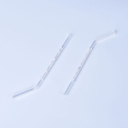 Glas Trinkhalme, gef&uuml;llt mit Edelsteinen, Quarz