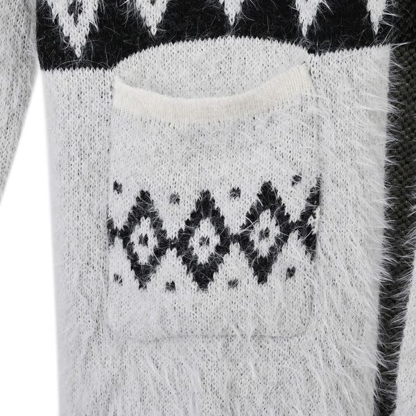 Kuscheliger Winter-Cardigan mit 2 Taschen, Einheitsgröße, weiß/schwarz image number 6