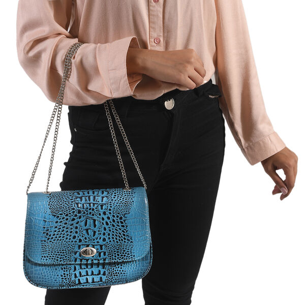 Umh&auml;ngetasche aus echtem Leder mit Kroko-Pr&auml;gung und Kettenriemen, Blau image number 2