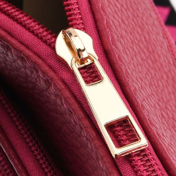 Umh&auml;ngetasche aus feinem Lederimitat mit mehreren Taschen, 120cm Trageriemen, 24x27cm, Rosenrot image number 7