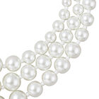 Weiße Glasperlen-Halskette, ca. 50 cm, silberfarben image number 2